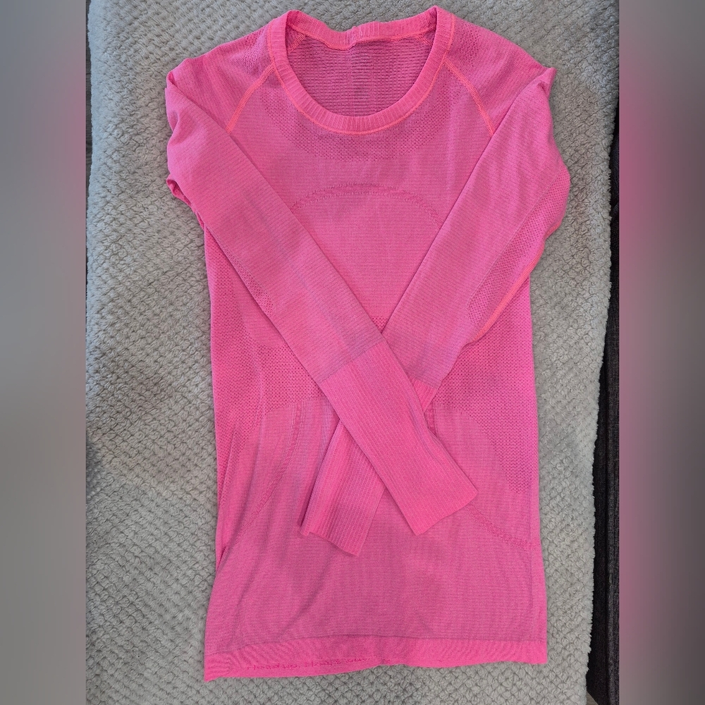 Lululemon Swiftly Tee Long Sleeve Top, Size 6 - Picture 7 of 8